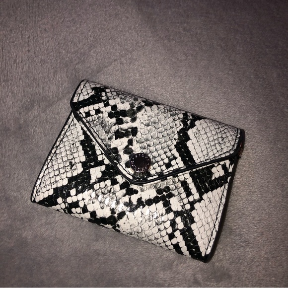 Steve Medden wallet/ card holder/ keychain - Picture 4 of 14